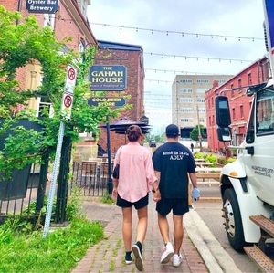 Meet your Posher, Quynh